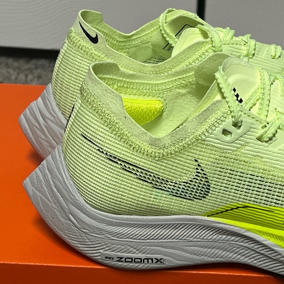 Nike Women's ZoomX Vaporfly NEXT% 2 Volt Turquoise CU4123 700 Size 5 - Picture 7 of 8
